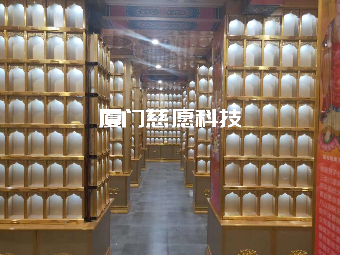 鋁合金牌位架價(jià)格是? 鋁合金牌位架價(jià)格是?
